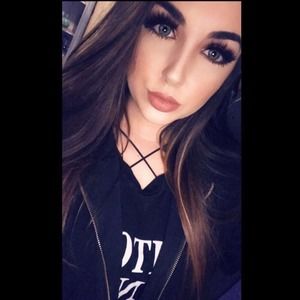 Meet your Posher, Jenna